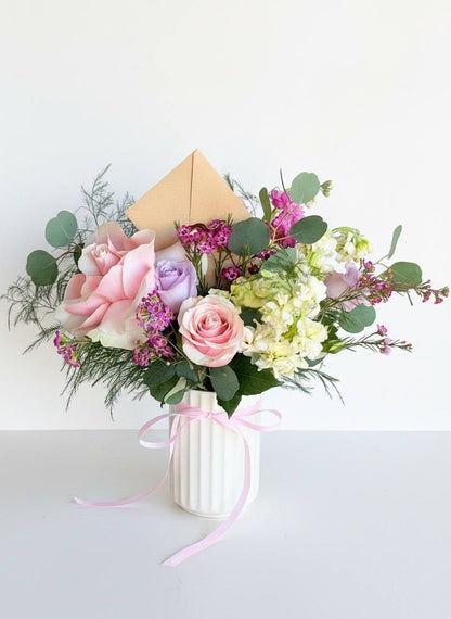 Vase “Morning in her garden”