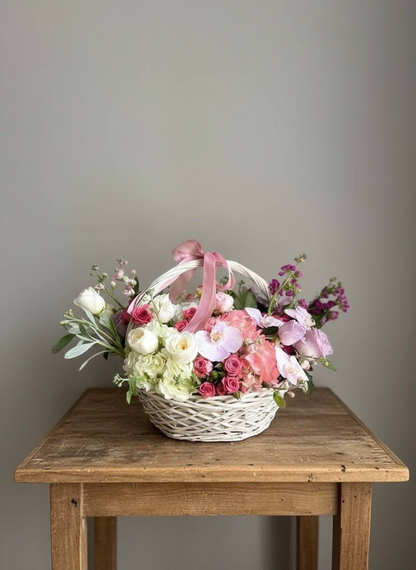 Flower basket “Holiday of love”