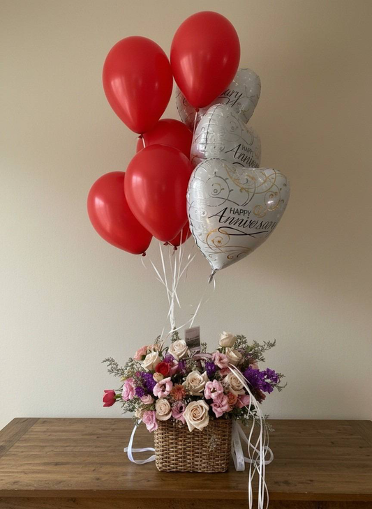 Set of basket and balloons
